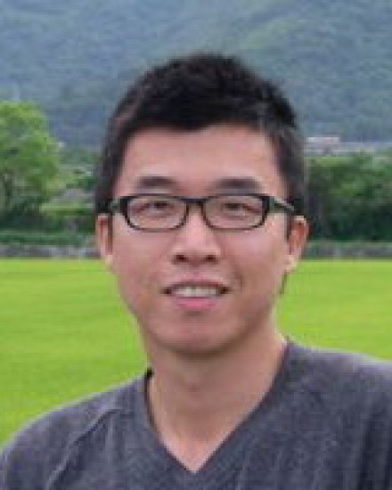 施皇嘉 Huang-Chia Shih